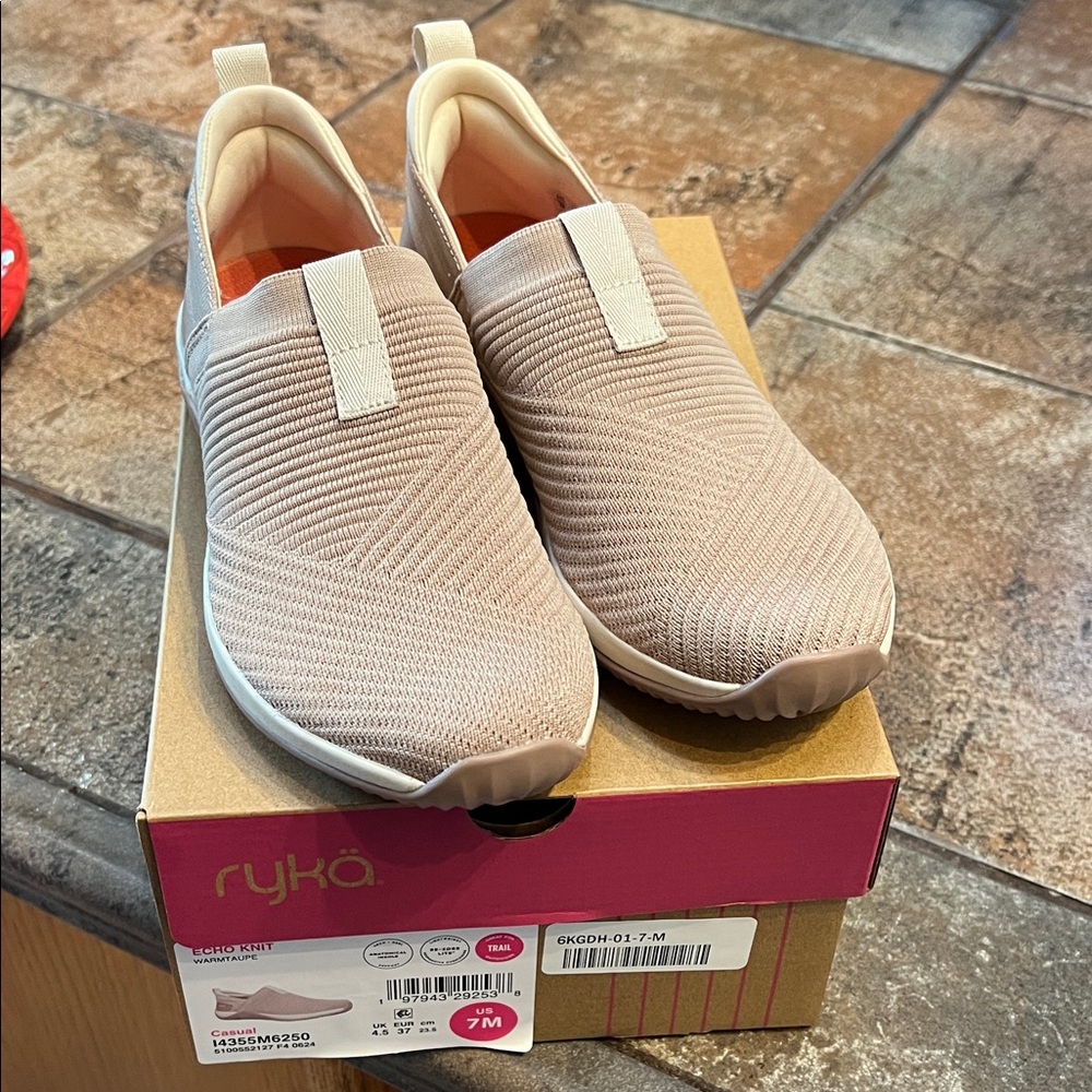 NIB Ryka Echo Knit slip on shoes in Warm Taupe, 7M